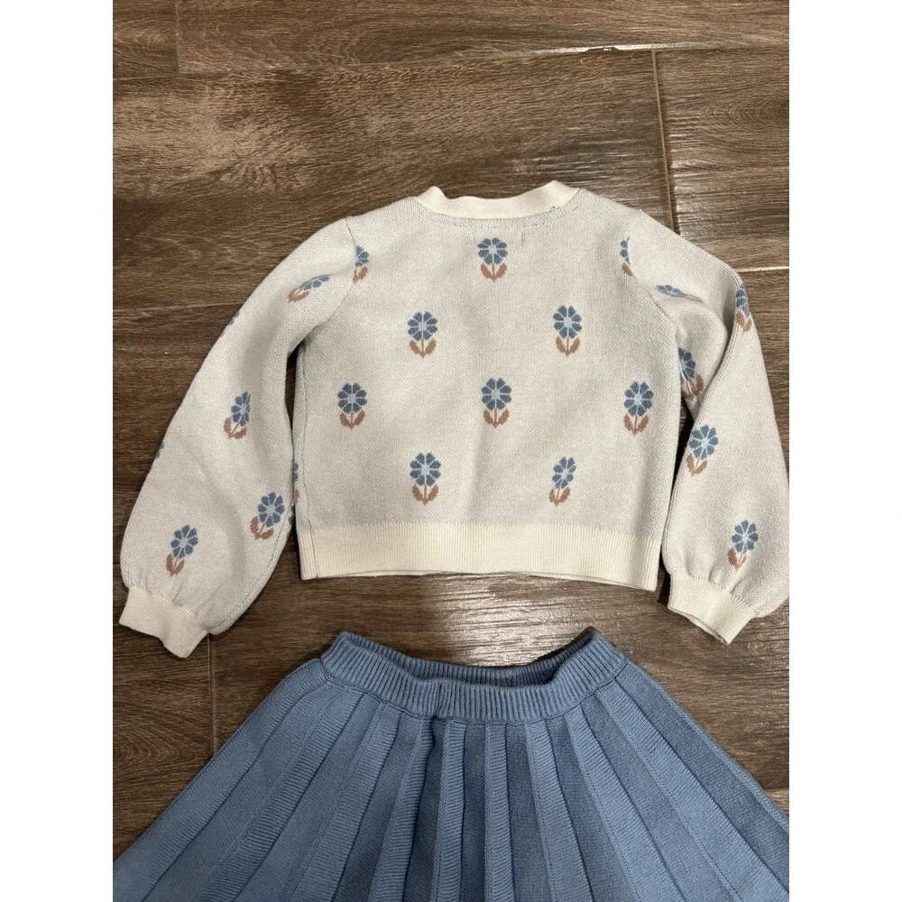 Haute Hippie Girls Size 4 Sweater‎ & Skirt Set Blue Floral